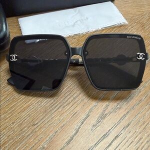 CHANEL Elegant Black & Silver Oversized Sunglasses
